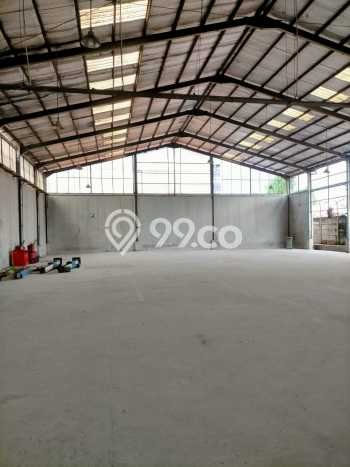 Lokasi Strategis! Dijual Kantor Bisnis di Kebayoran Lama, Jakarta Selatan Kondisi Baik Lokasi Strategis! Dijual Kantor Bisnis di Kebayoran Lama, Jakarta Selatan Kondisi Baik