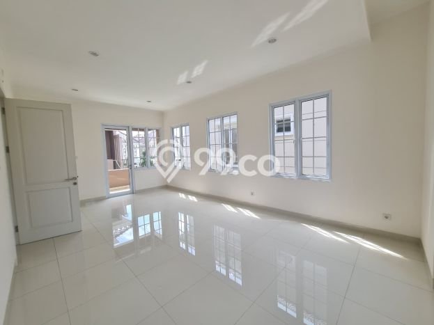 Rumah Elit Modern Tanpa Renovasi di Gading Serpong Tangerang Rumah Elit Modern Tanpa Renovasi di Gading Serpong Tangerang