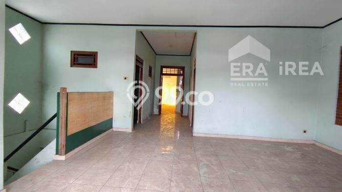 Ruko For Rent Kawasan , Luas 250m2m², Lokasi Premium, Ready Operasi Ruko For Rent Kawasan , Luas 250m2m², Lokasi Premium, Ready Operasi