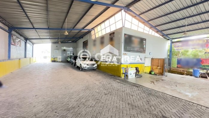 Ruko Dijual di Sukoharjo LT 360m2, LB 270m2 untuk Investasi Ruko Dijual di Sukoharjo LT 360m2, LB 270m2 untuk Investasi