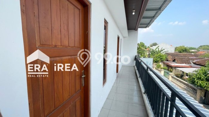 Dijual Cepat Rumah Bagus Siap Huni LB 325m2 di Kartasura, Sukoharjo Dijual Cepat Rumah Bagus Siap Huni LB 325m2 di Kartasura, Sukoharjo