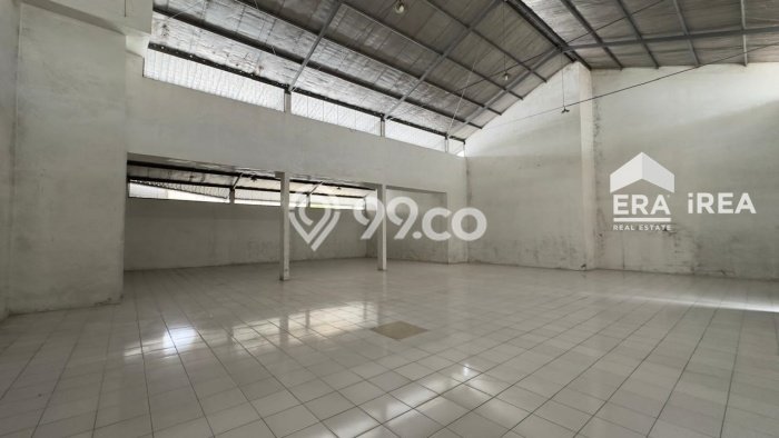 Gudang Dijual Lokasi Emas di Serengan Luas 400m2 Gudang Dijual Lokasi Emas di Serengan Luas 400m2