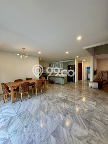 For Sale! Luxury House LT 326m2 Desain Elegan di Cipete For Sale! Luxury House LT 326m2 Desain Elegan di Cipete