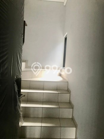 Disewakan Rumah Harga Terjangkau di Lebak Bulus Jakarta Selatan dengan 3 Kamar Tidur Disewakan Rumah Harga Terjangkau di Lebak Bulus Jakarta Selatan dengan 3 Kamar Tidur
