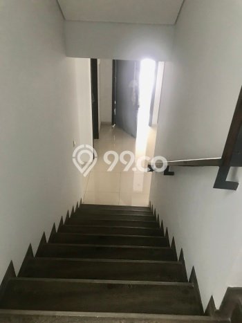 Disewakan Rumah Harga Terjangkau di Lebak Bulus Jakarta Selatan dengan 3 Kamar Tidur Disewakan Rumah Harga Terjangkau di Lebak Bulus Jakarta Selatan dengan 3 Kamar Tidur