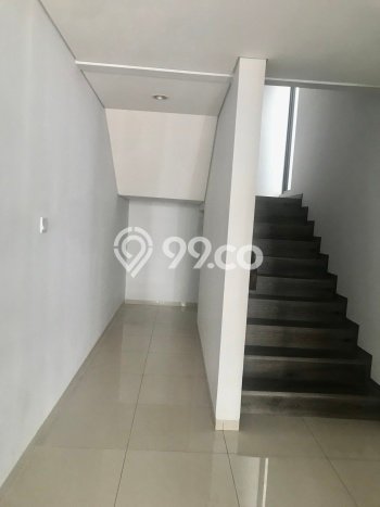 Disewakan Rumah Harga Terjangkau di Lebak Bulus Jakarta Selatan dengan 3 Kamar Tidur Disewakan Rumah Harga Terjangkau di Lebak Bulus Jakarta Selatan dengan 3 Kamar Tidur