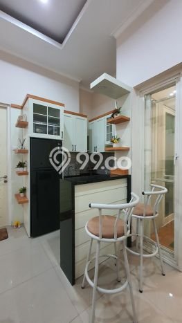 Rumah LB 180m2m² Dekat dengan Akses Transportasi, Surabaya - Lokasi Premium Rumah LB 180m2m² Dekat dengan Akses Transportasi, Surabaya - Lokasi Premium