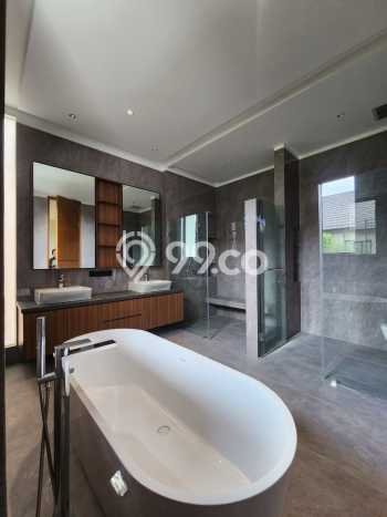 Rumah Luxury Modern Siap Huni di Cipete Jakarta Selatan Rumah Luxury Modern Siap Huni di Cipete Jakarta Selatan