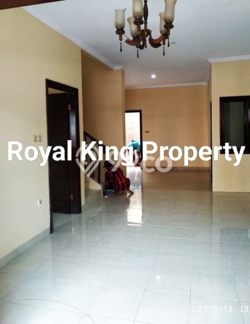 For Sale Hunian Rumah Terawat 4 Kamar di Modernland, Tangerang For Sale Hunian Rumah Terawat 4 Kamar di Modernland, Tangerang