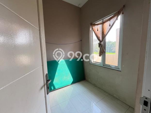 Rumah Elit LB 250m2 Siap Pakai Desain Elegan di Modernland, Tangerang Rumah Elit LB 250m2 Siap Pakai Desain Elegan di Modernland, Tangerang