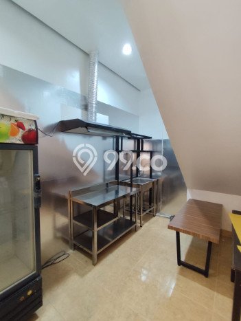 Ruko Dijual di Ngampilan LT 244m2, LB 324m2 untuk Investasi Ruko Dijual di Ngampilan LT 244m2, LB 324m2 untuk Investasi