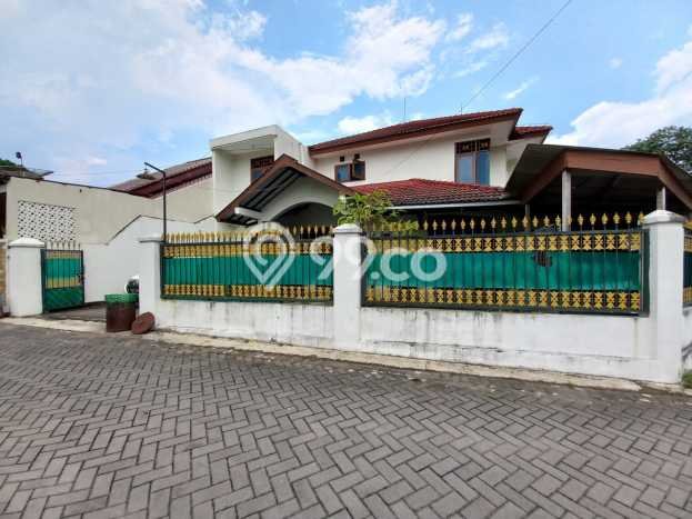Rumah Eksklusif di Condong Catur, Sleman, LT 333m² Bangunan 400m² Rumah Eksklusif di Condong Catur, Sleman, LT 333m² Bangunan 400m²