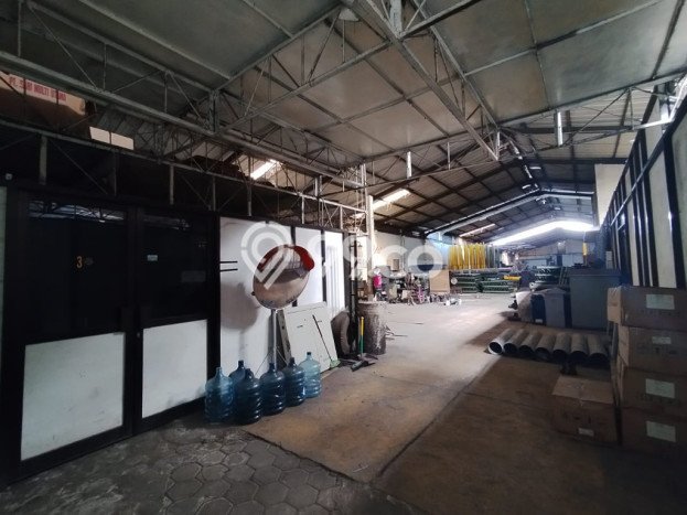 FOR SALE! Gudang di Kasihan Bantul, LT 1765m2, LB 1722m2 FOR SALE! Gudang di Kasihan Bantul, LT 1765m2, LB 1722m2