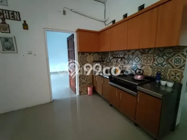 Disewakan Ruko komersial di Gamping luas bangunan 390m2 Disewakan Ruko komersial di Gamping luas bangunan 390m2