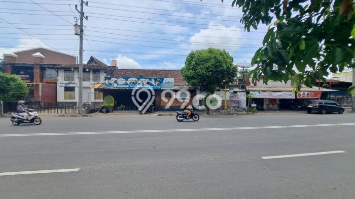 Komersial Dijual di Tegalrejo Yogyakarta dengan Luas Bangunan 150m2 Komersial Dijual di Tegalrejo Yogyakarta dengan Luas Bangunan 150m2