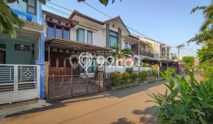 Jual Rumah Strategis Bagus Punya 4 KT di Bogor Barat Bogor SHM Jual Rumah Strategis Bagus Punya 4 KT di Bogor Barat Bogor SHM