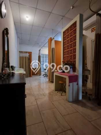 Unit Ruko Dijual di Jakarta Pusat LT 101m2 & LB 400m2 Unit Ruko Dijual di Jakarta Pusat LT 101m2 & LB 400m2
