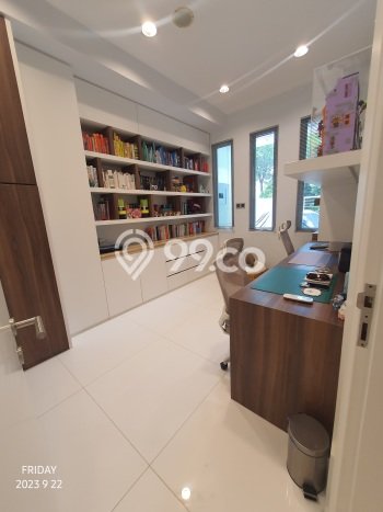 Rumah Mewah Siap Huni LT 140m2 di Kelapa Gading, Jakarta Utara Rumah Mewah Siap Huni LT 140m2 di Kelapa Gading, Jakarta Utara