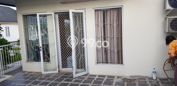 Rumah Mewah Dijual LT 222m2 di Pancoran Mas, Depok Rumah Mewah Dijual LT 222m2 di Pancoran Mas, Depok
