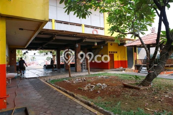 Rumah Mewah Siap Huni LT 1710m2 di Cilodong, Depok Rumah Mewah Siap Huni LT 1710m2 di Cilodong, Depok