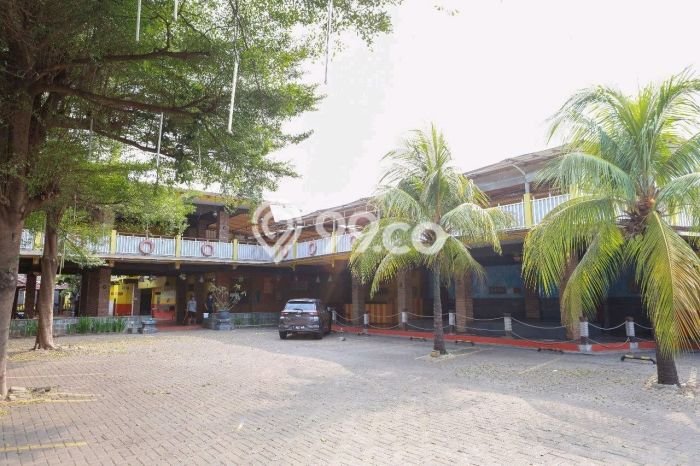 Rumah Mewah Siap Huni LT 1710m2 di Cilodong, Depok Rumah Mewah Siap Huni LT 1710m2 di Cilodong, Depok
