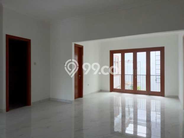 For Sale! Luxury House LT 240m2 Desain Elegan di Cinere For Sale! Luxury House LT 240m2 Desain Elegan di Cinere