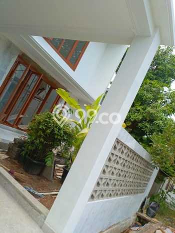 For Sale! Luxury House LT 240m2 Desain Elegan di Cinere For Sale! Luxury House LT 240m2 Desain Elegan di Cinere