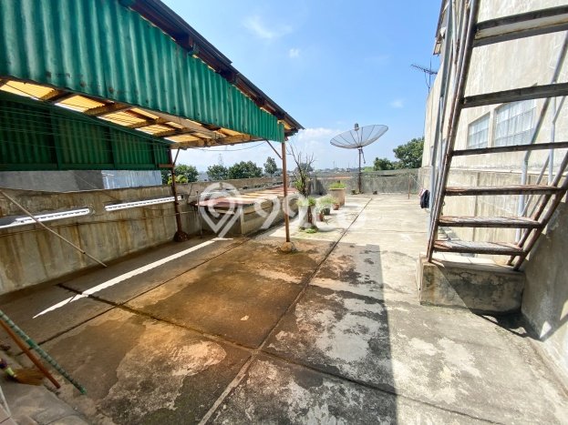 Disewakan Ruko di Kawasan Ramai Kopo Luas 711m2 Disewakan Ruko di Kawasan Ramai Kopo Luas 711m2