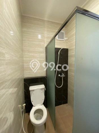 Disewakan! Rumah 3 Kamar Tidur &
3 Kamar Mandi di Setra Duta, Bandung Disewakan! Rumah 3 Kamar Tidur &
3 Kamar Mandi di Setra Duta, Bandung