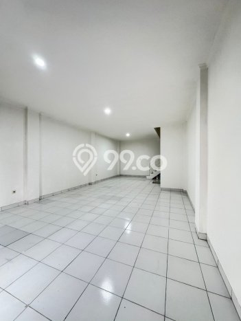 Ruko Dijual di Bandung LT 60m2 & LB 120m2 Lokasi Terbaik! Ruko Dijual di Bandung LT 60m2 & LB 120m2 Lokasi Terbaik!