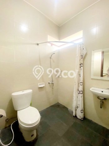 Disewakan! Rumah 4 Kamar Tidur &
3 Kamar Mandi di Bintaro, Tangerang Selatan Disewakan! Rumah 4 Kamar Tidur &
3 Kamar Mandi di Bintaro, Tangerang Selatan