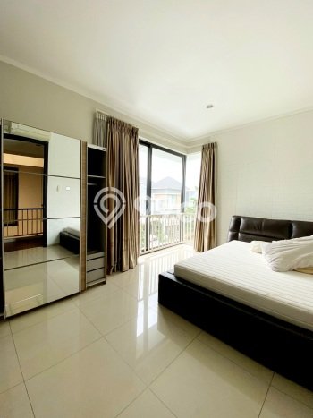 Hunian Mewah LB 250m2 Siap Pakai Desain Elegan di Sektor 9-Bintaro, Tangerang Selatan Hunian Mewah LB 250m2 Siap Pakai Desain Elegan di Sektor 9-Bintaro, Tangerang Selatan