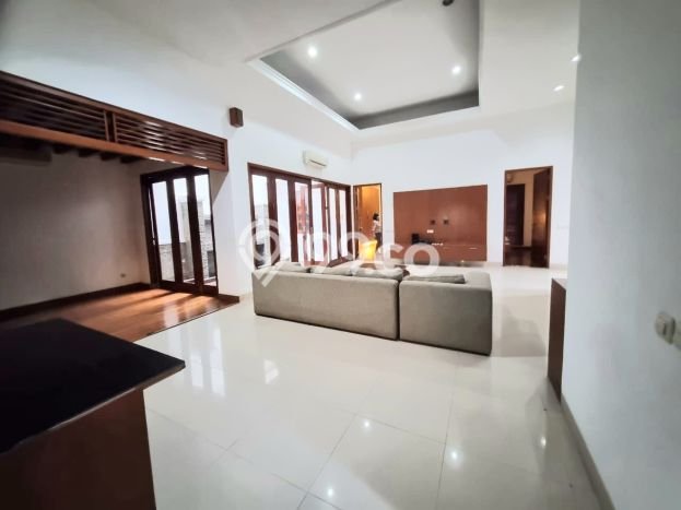 Rumah Mewah LB 260m2 Siap Huni Desain Elegan di Sektor 9-Bintaro, Tangerang Selatan Rumah Mewah LB 260m2 Siap Huni Desain Elegan di Sektor 9-Bintaro, Tangerang Selatan