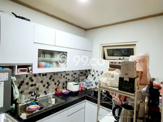 Dijual Rumah Strategis Bagus Punya 5 KT di Ciputat Tangerang Selatan SHM Dijual Rumah Strategis Bagus Punya 5 KT di Ciputat Tangerang Selatan SHM