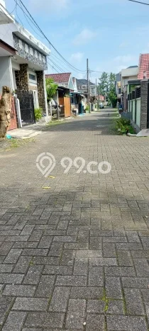 Lokasi terbaik! Rumah siap huni disewakan di Ciputat LB 75m2 Lokasi terbaik! Rumah siap huni disewakan di Ciputat LB 75m2