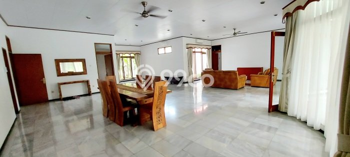 Disewakan Cepat Rumah Kondisi Baik di Area Cilandak, Jakarta Selatan Disewakan Cepat Rumah Kondisi Baik di Area Cilandak, Jakarta Selatan