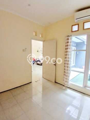 For Sale Hunian Rumah Terawat 2 Kamar di Bintaro, Tangerang Selatan For Sale Hunian Rumah Terawat 2 Kamar di Bintaro, Tangerang Selatan