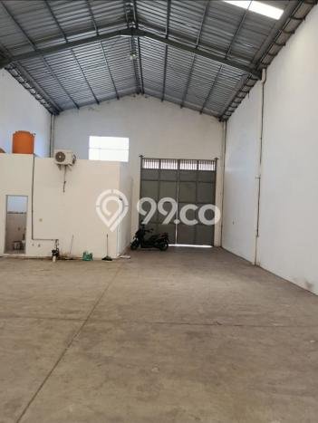Gudang Dijual di Surabaya LT 282m2 & LB 180m2 Lokasi Terbaik! Gudang Dijual di Surabaya LT 282m2 & LB 180m2 Lokasi Terbaik!