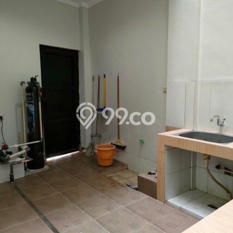 Ruko Bagus Dijual LB 240m2 Lokasi Strategis Jakarta Barat Area Cocok untuk Bisnis Ruko Bagus Dijual LB 240m2 Lokasi Strategis Jakarta Barat Area Cocok untuk Bisnis