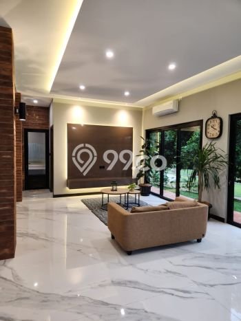 Jual Rumah Luas Megah Dengan View Eksklusif di BSD City, Tangerang Jual Rumah Luas Megah Dengan View Eksklusif di BSD City, Tangerang