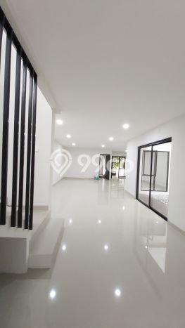 Rumah Elit LB 265m2 Siap Huni Desain Elegan di BSD Giri Loka, Tangerang Rumah Elit LB 265m2 Siap Huni Desain Elegan di BSD Giri Loka, Tangerang
