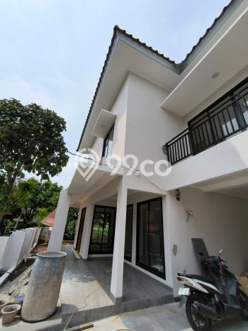 NEW LISTING! Rumah Strategis di Bintaro, Luas 237m² Bangunan 270m² NEW LISTING! Rumah Strategis di Bintaro, Luas 237m² Bangunan 270m²