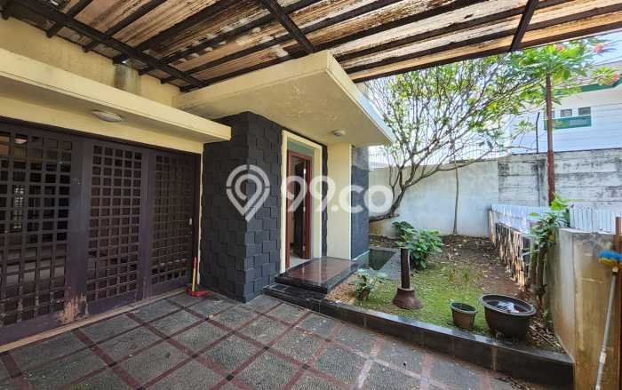 Jual Rumah Mewah Elegan Dengan View Eksklusif di Bintaro, Tangerang Selatan Jual Rumah Mewah Elegan Dengan View Eksklusif di Bintaro, Tangerang Selatan