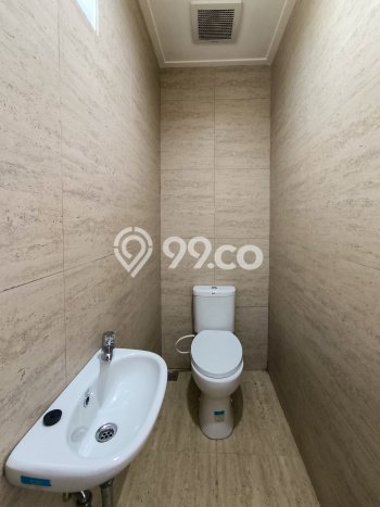 Rumah 3 KT 3 KM di Lokasi Strategis Bintaro, Tangerang Selatan Rumah 3 KT 3 KM di Lokasi Strategis Bintaro, Tangerang Selatan