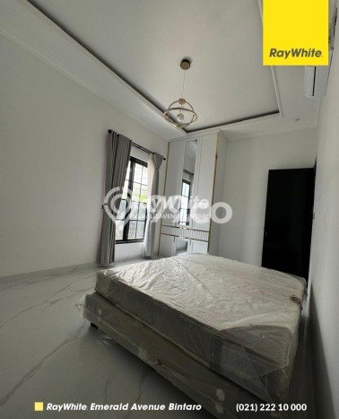 Jual Rumah Mewah Megah Dengan View Eksklusif di Pondok Indah, Jakarta Selatan Jual Rumah Mewah Megah Dengan View Eksklusif di Pondok Indah, Jakarta Selatan