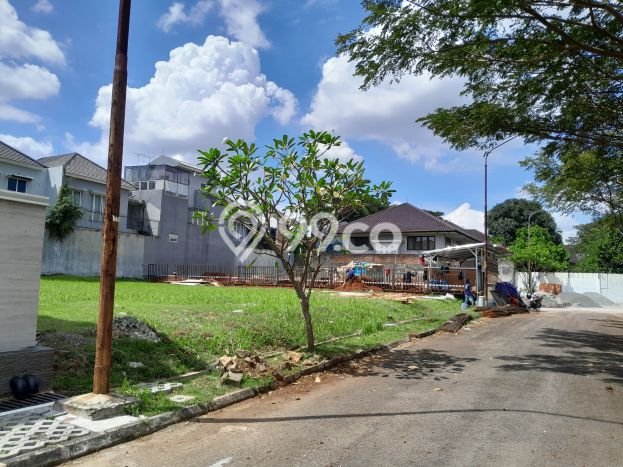 Kavling Tanah untuk Dijual di Bintaro, Tangerang Selatan, Luas 300m2 Kavling Tanah untuk Dijual di Bintaro, Tangerang Selatan, Luas 300m2