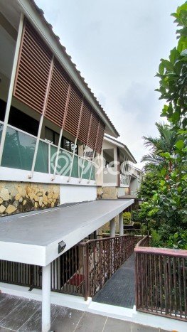 Rumah Elit Modern Siap Huni di Bintaro Tangerang Selatan Rumah Elit Modern Siap Huni di Bintaro Tangerang Selatan