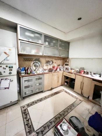 Rumah Strategis Minimalis Lb 200m2 di Ciputat, Tangerang Selatan Rumah Strategis Minimalis Lb 200m2 di Ciputat, Tangerang Selatan