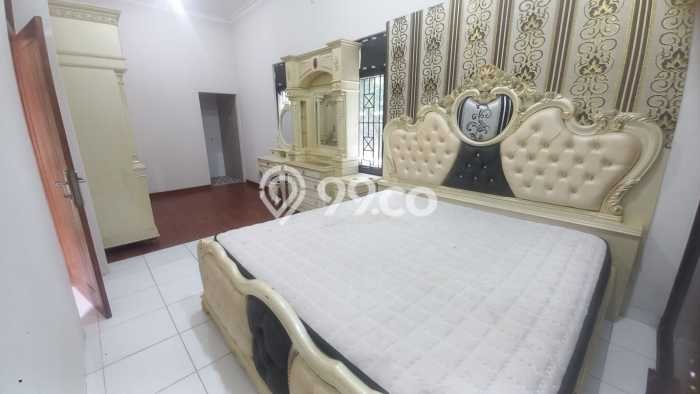 For Sale Rumah 5 Kamar Lokasi Strategis Bagus dan Strategis di Pamulang For Sale Rumah 5 Kamar Lokasi Strategis Bagus dan Strategis di Pamulang