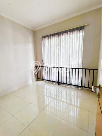 Rumah Luxury Modern Siap Huni di Bintaro Tangerang Selatan Rumah Luxury Modern Siap Huni di Bintaro Tangerang Selatan